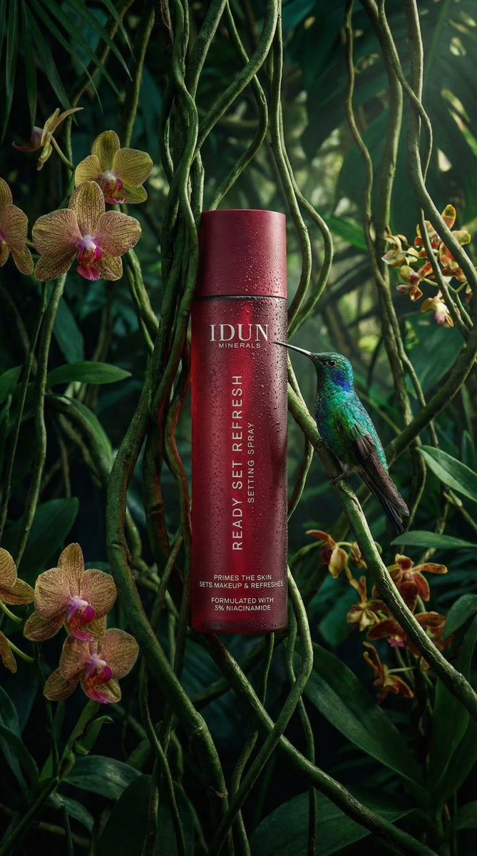 { "subject": { "primary": "Cosmetic spray bottle", "secondary": "Hummingbird", "brand": "IDUN MINER…