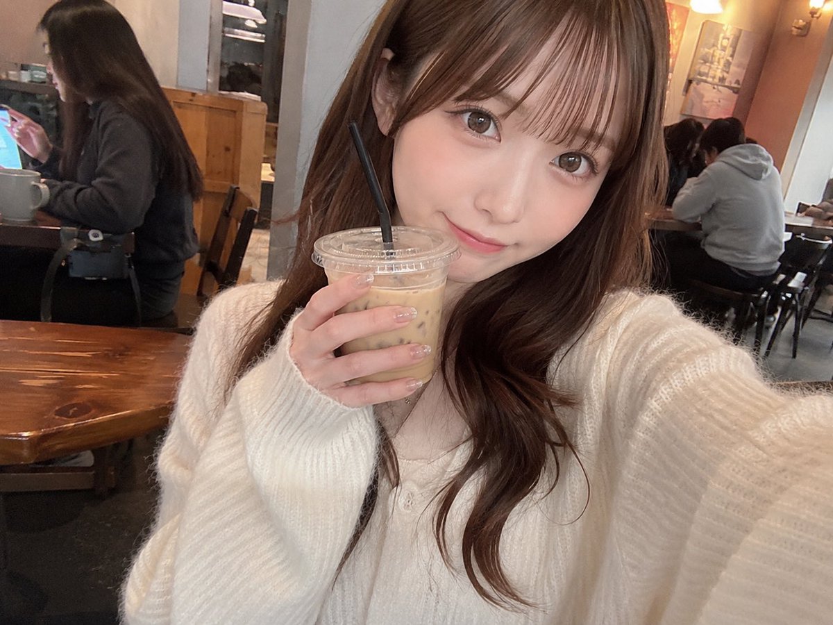 Realistic Japanese Idol iPhone Selfie