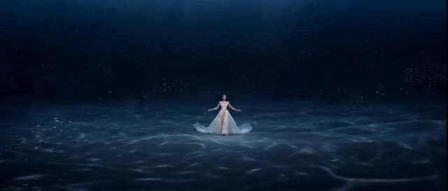 Original Ocean Fantasy Fashion Short Film Prompt for Seedance 2.0