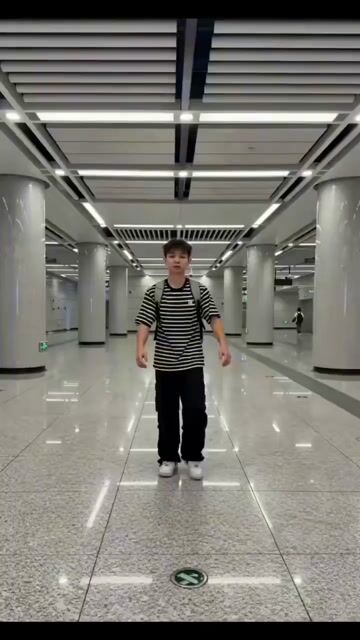 Seedance 2.0 Street Dance Video Generation
