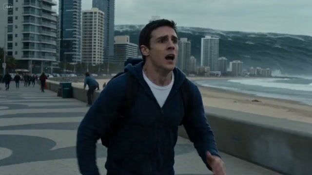Cinematic tsunami city chase